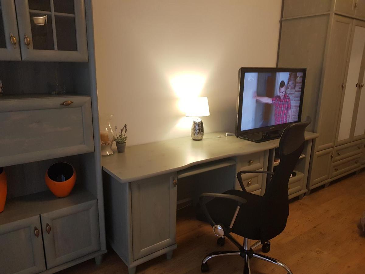 Przytulna I Przestrzenna Garsoniera- Centrum تارنوف المظهر الخارجي الصورة